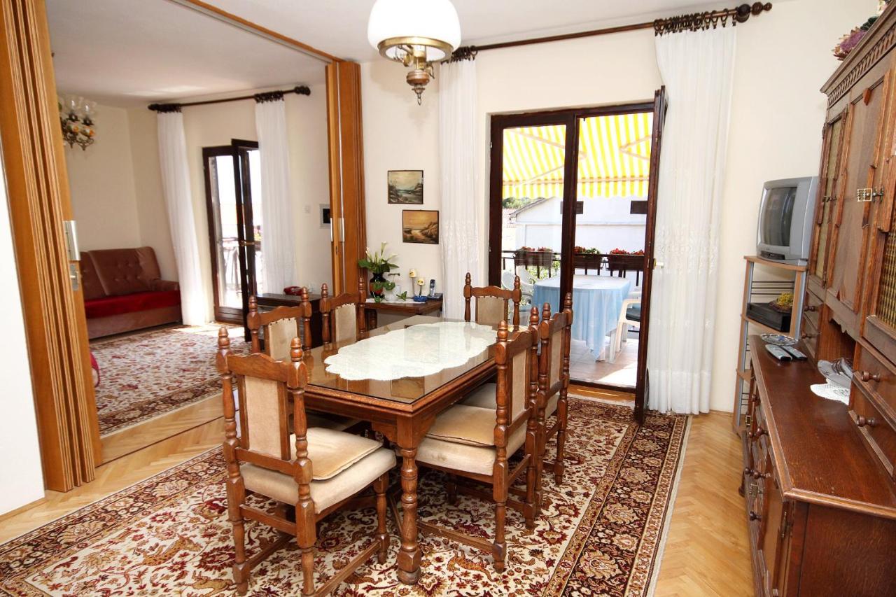 Apartments By The Sea Brgulje, Molat - 6241 Bagian luar foto